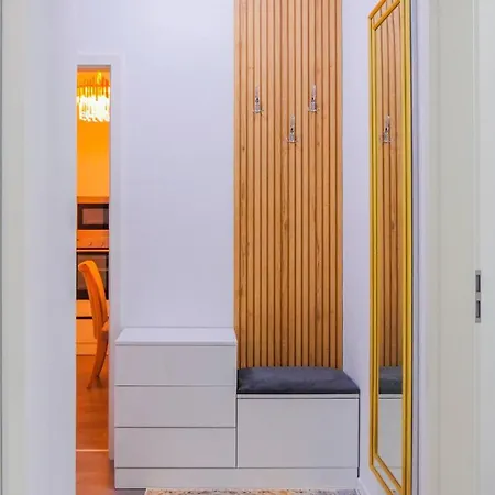 Centaurus Apartment *